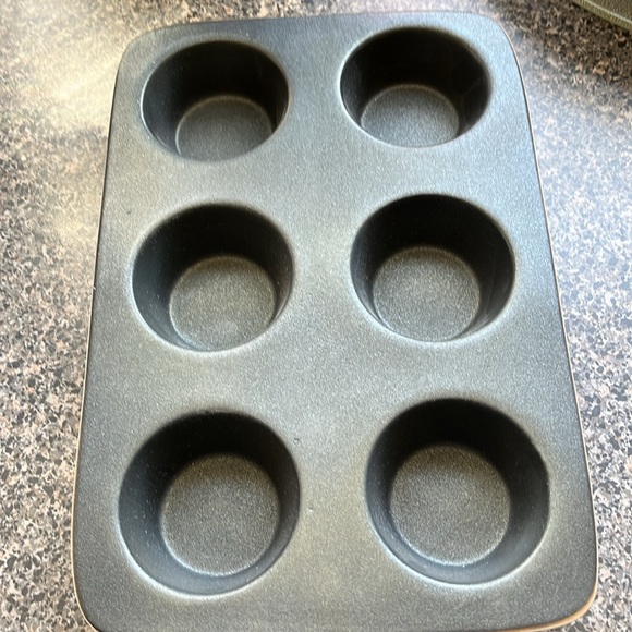 NWOT Microstoven Muffin pan M&W - Picture 2 of 3